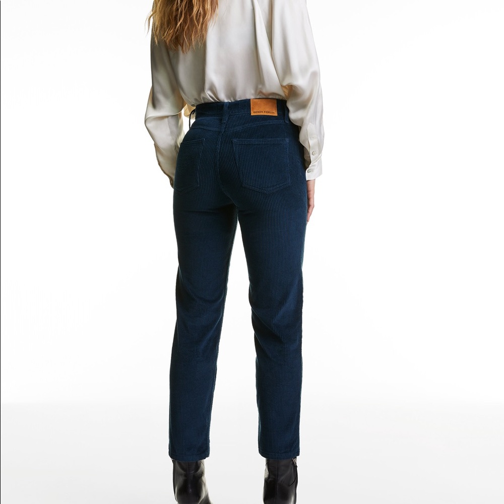 NWT Aritzia Denim Forum ARLO STRAIGHT (25)